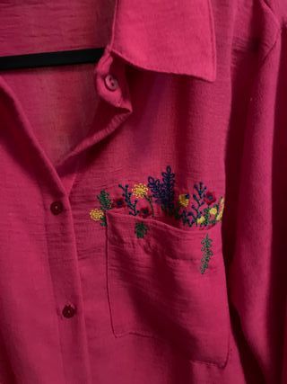 Camisa rosa bordada 40/42 Regalo san Valentín