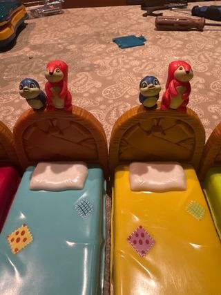 Camas de los enanitos de Blancanieves