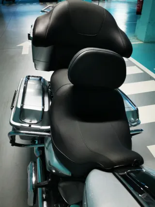 Harley Davidson Electra Glide Classic Plata