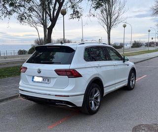 Volkswagen Tiguan R-Line 240 CV DSG 4motion