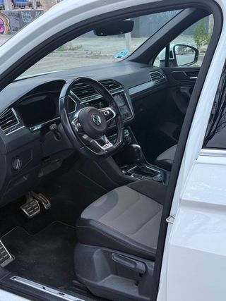 Volkswagen Tiguan R-Line 240 CV DSG 4motion