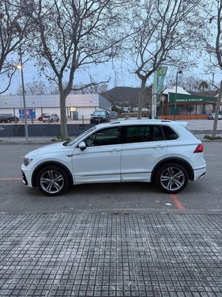 Volkswagen Tiguan R-Line 240 CV DSG 4motion