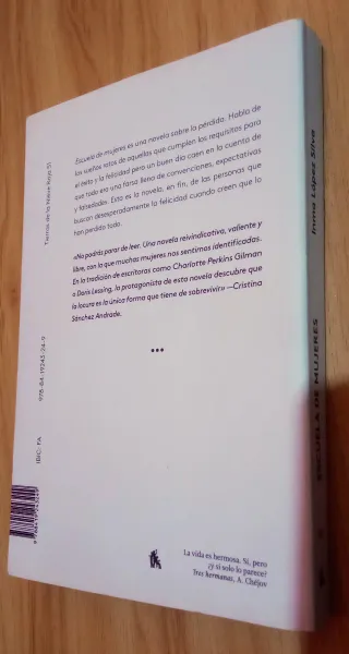 Escuela de mujeres - Inma López Silva