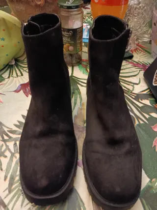 Botines negros Lefties