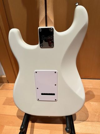Guitarra Eléctrica Squire by Fender Blanca