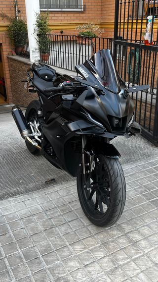 Yamaha yzf R125 2025 Negra