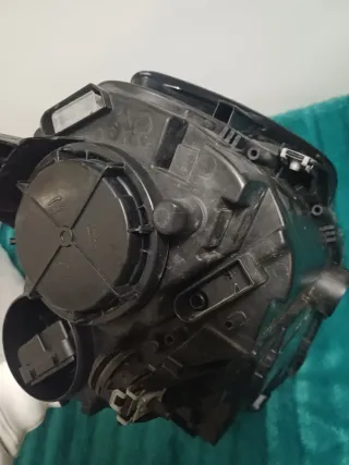 Faro derecho de Volkswagen Golf VII. ORIGINAL