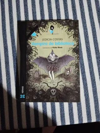 Libro vampira de biblioteca
