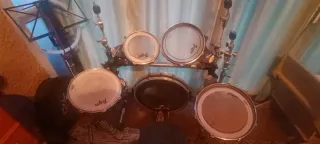 Batería Acústica Portátil Traps A400