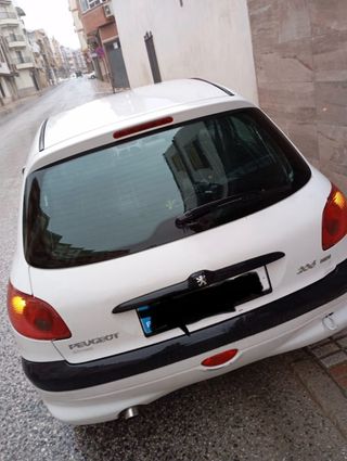 Peugeot 2006