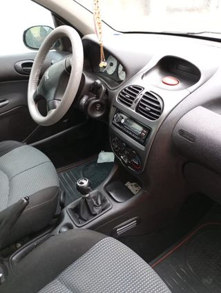 Peugeot 2006