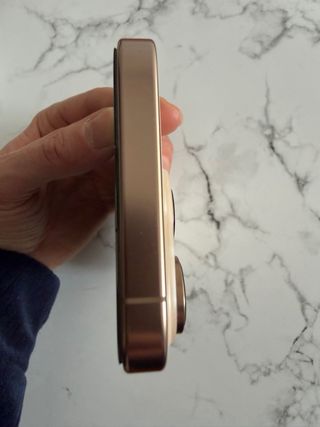 iPhone 16 Pro 256GB Titanio Desierto