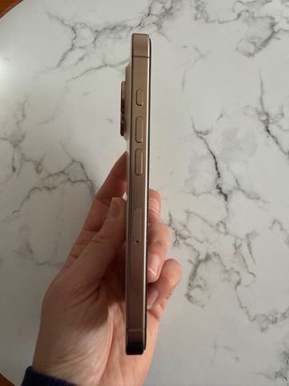 iPhone 16 Pro 256GB Titanio Desierto