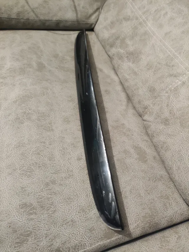 Moldura maletero Mini con pulsador y luces