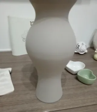 Vaso in vetro soffiato decorato