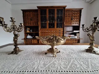 Mueble de salón castellano madera y cristal