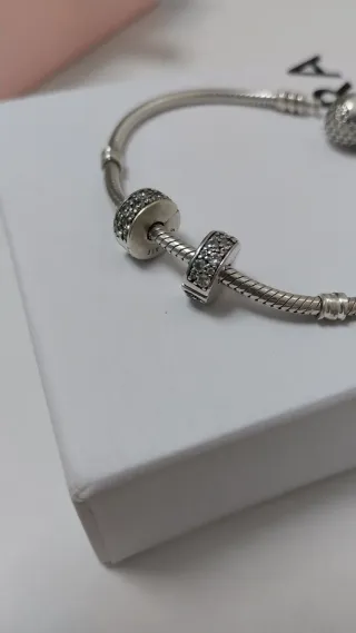 Lote 2 charms separadores Pandora.