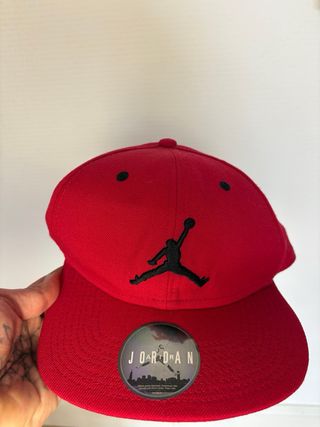 Gorra Jordan Roja