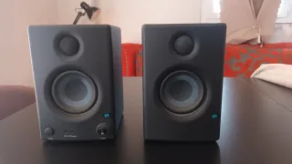 Monitores Presonus Eris Negros