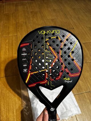Pala de pádel alta gama Valkyria