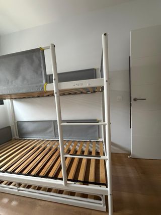 Litera IKEA VITVAL 3 camas