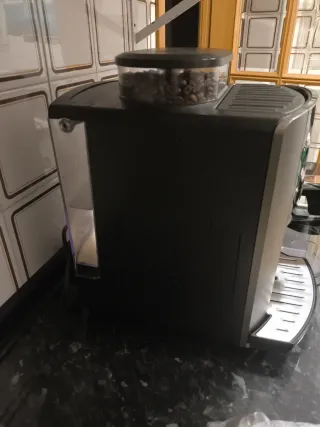 Cafetera Krups Quatro Force Automática