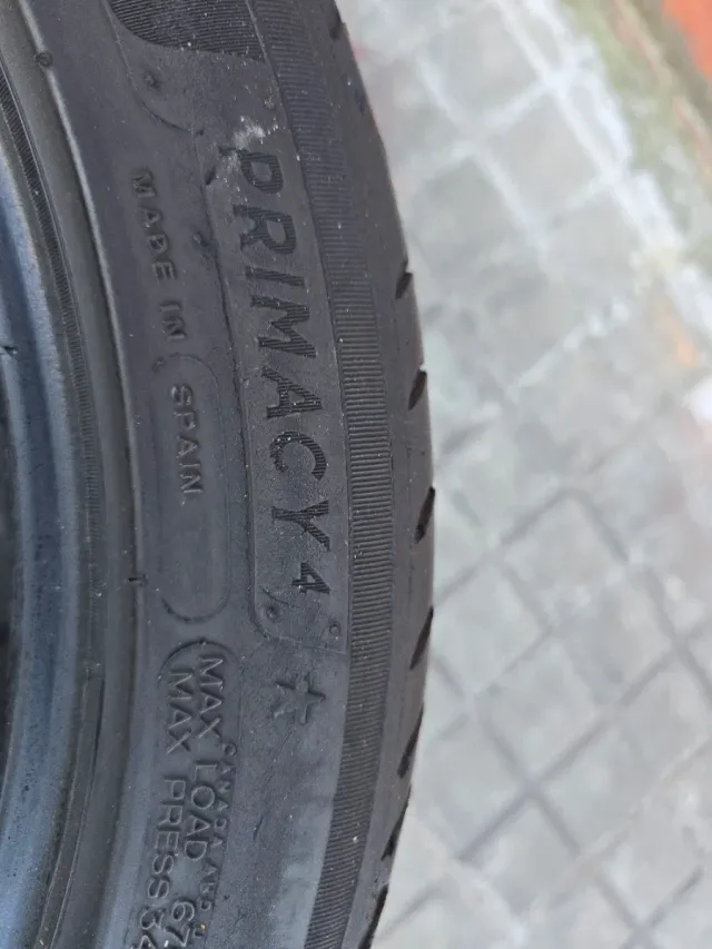 Neumáticos Michelin 225/45/17