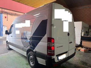 Mercedes-Benz Sprinter L2H2 3500KG