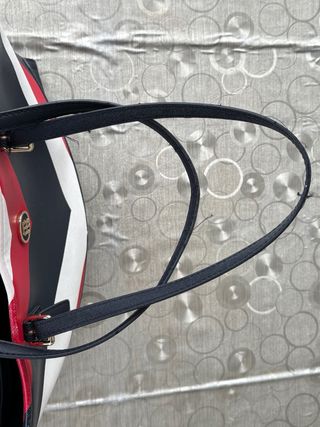 Bolso Tommy Hilfiger Rayas Azul Rojo Blanco