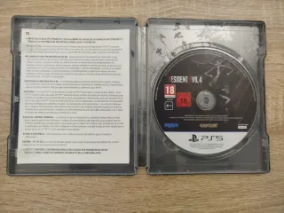 Resident Evil 4 Remake PS5 Edición Caja Metálica