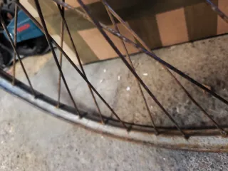 Ruedas de bicicleta antiguas