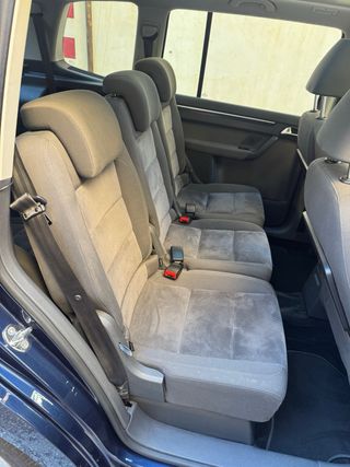 Volkswagen Touran 2011