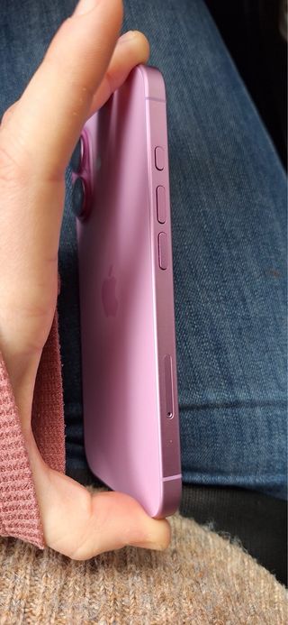 iPhone 16 Rosa 128GB - Salud Batería 96%