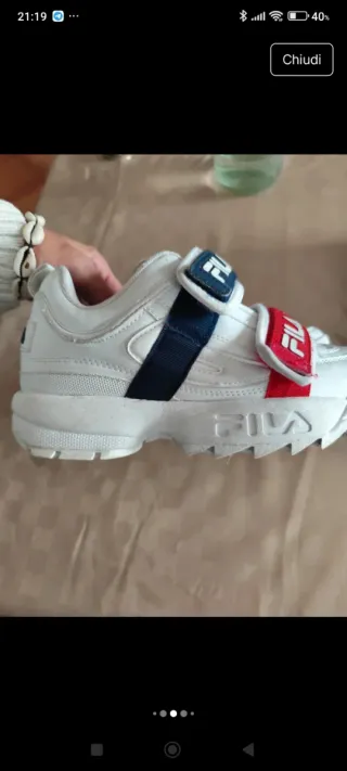 Scarpe da ginnastica Fila bianche e rosse