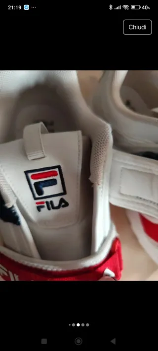 Scarpe da ginnastica Fila bianche e rosse