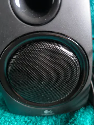 Altavoces Logitech Negros