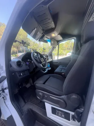 Mercedes-Benz eSprinter 2021