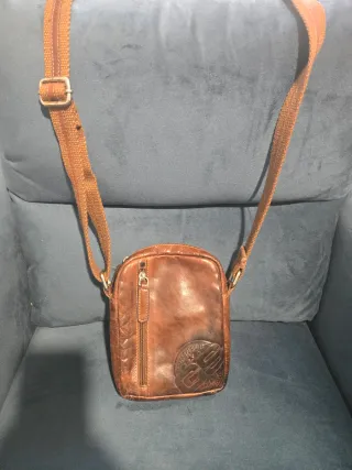 Bolso de hombre de cuero marrón
