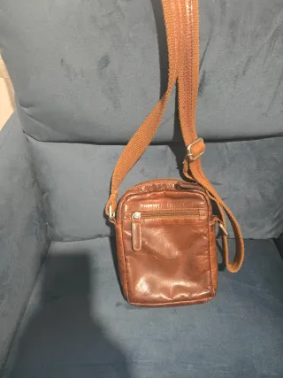 Bolso de hombre de cuero marrón