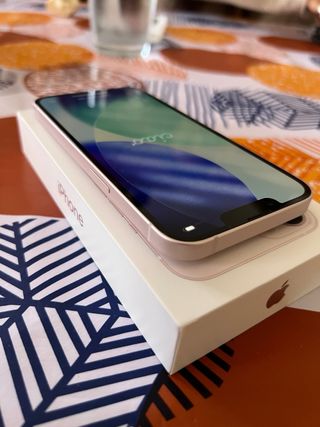 iPhone 13 Rosa Nuevo