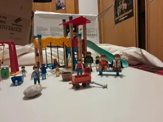 Playmobil Parque Infantil y Figuras