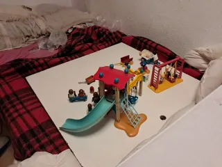 Playmobil Parque Infantil y Figuras