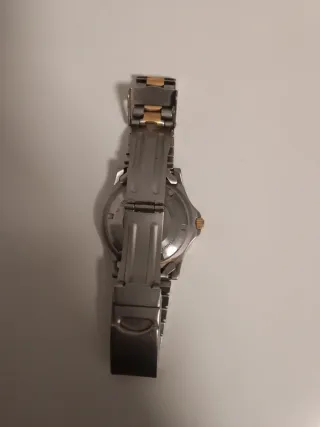 Reloj Adidas bicolor deportivo