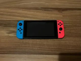 Nintendo Switch Azul y Rojo
