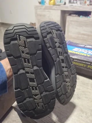 Zapatillas Skechers Memory Foam Talla 42