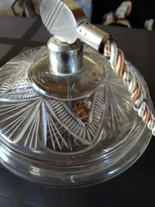 Juego tocador cristal tallado antiguo