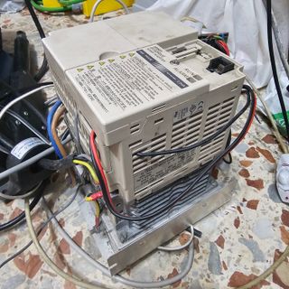 Inversor Omron 3G3MV-AB022 (2.2 kW)