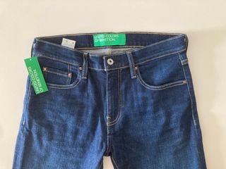Benetton. Pantalón vaquero slim. W32