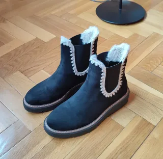 Botines negros para mujer. Talla 38.