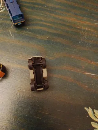 Coche plástico años 80